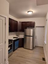 1523 W Oakdale St - Photo 1 of 1