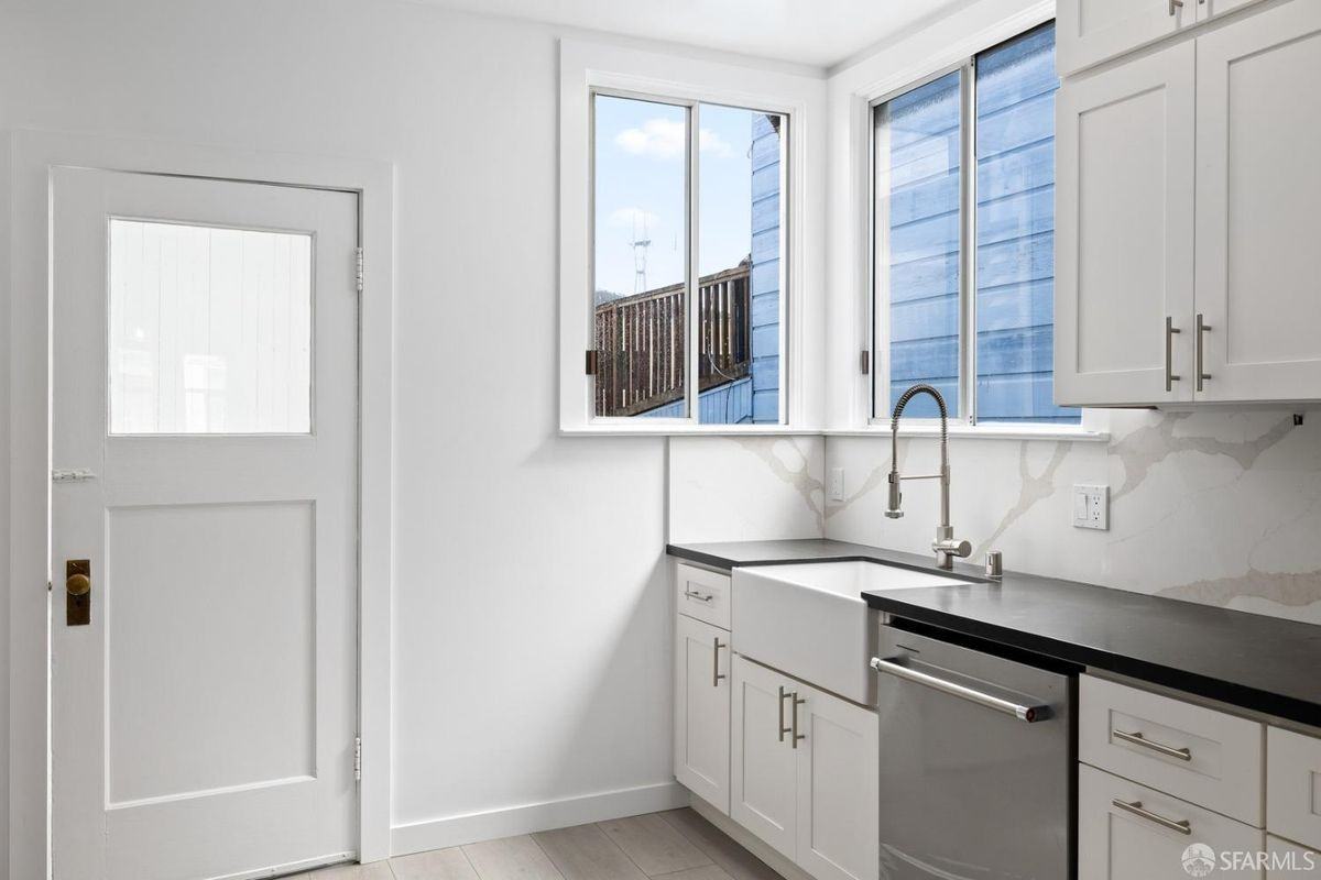 1344 20th Ave - Photo 3 of 18