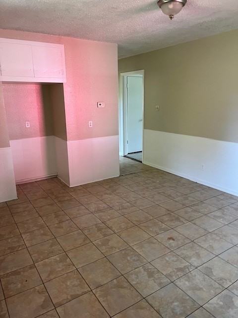 570 Sally Ann Dr - Photo 2 of 11