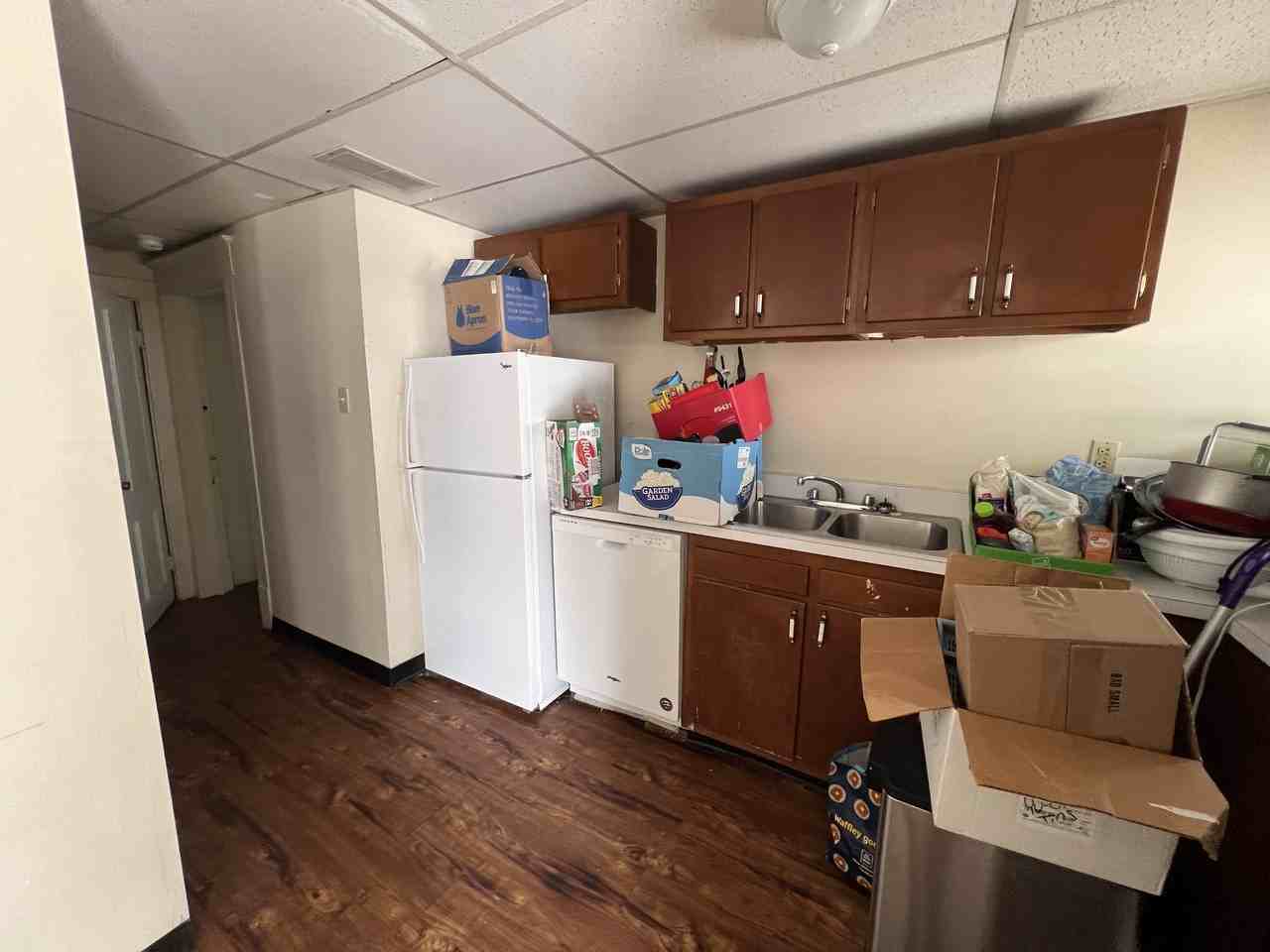 390 Forest Ave #14714133 - Photo 2 of 7