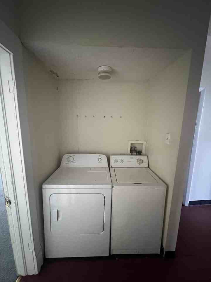 409 Forest Ave #14714207 - Photo 3 of 14