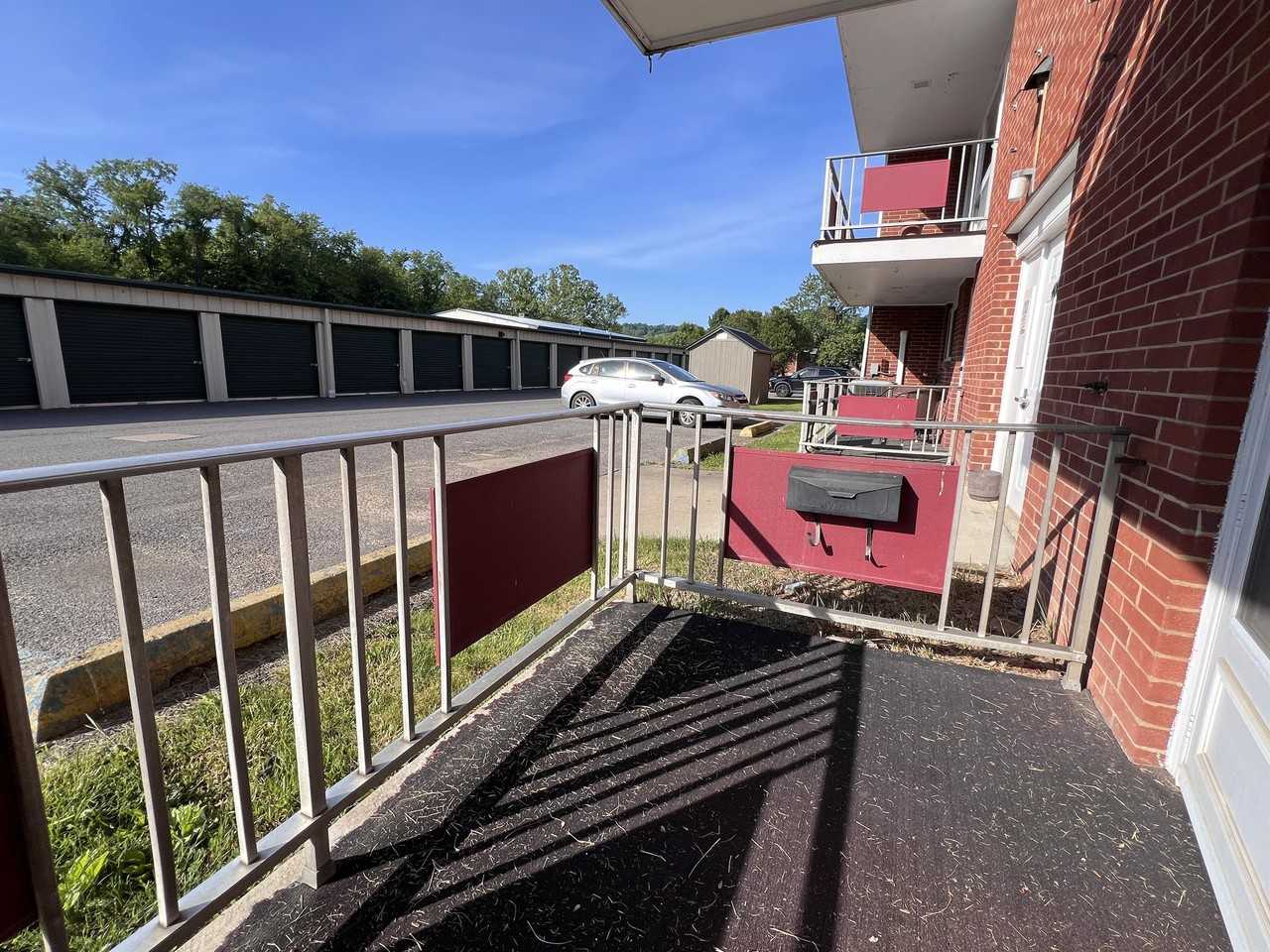 4000 Mountain View Mnr #101 - Photo 5 of 22