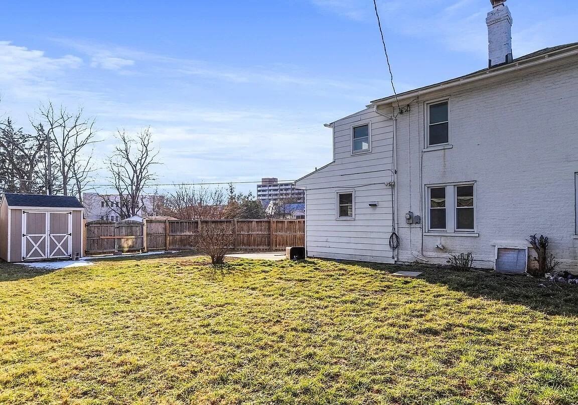 25 E Baltimore St - Photo 2 of 4