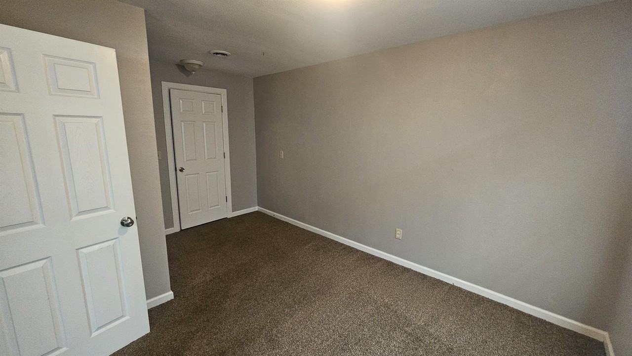 1204 Cleveland Street - Photo 2 of 8