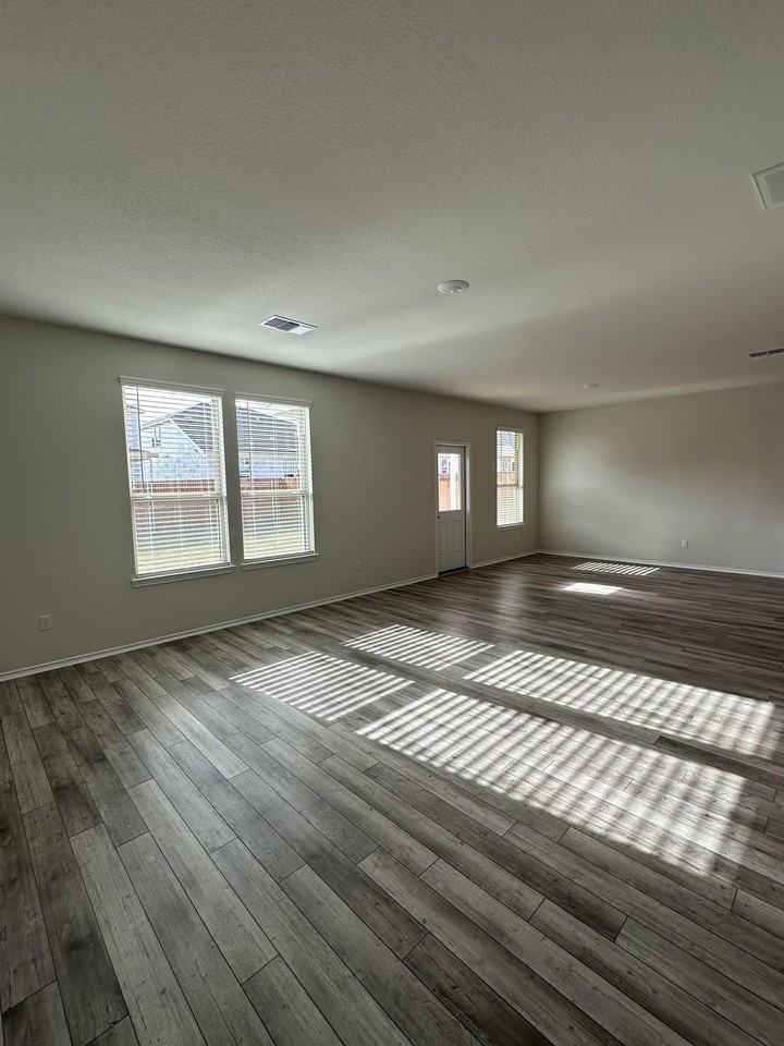 62 Pacific Loon St - Photo 5 of 12