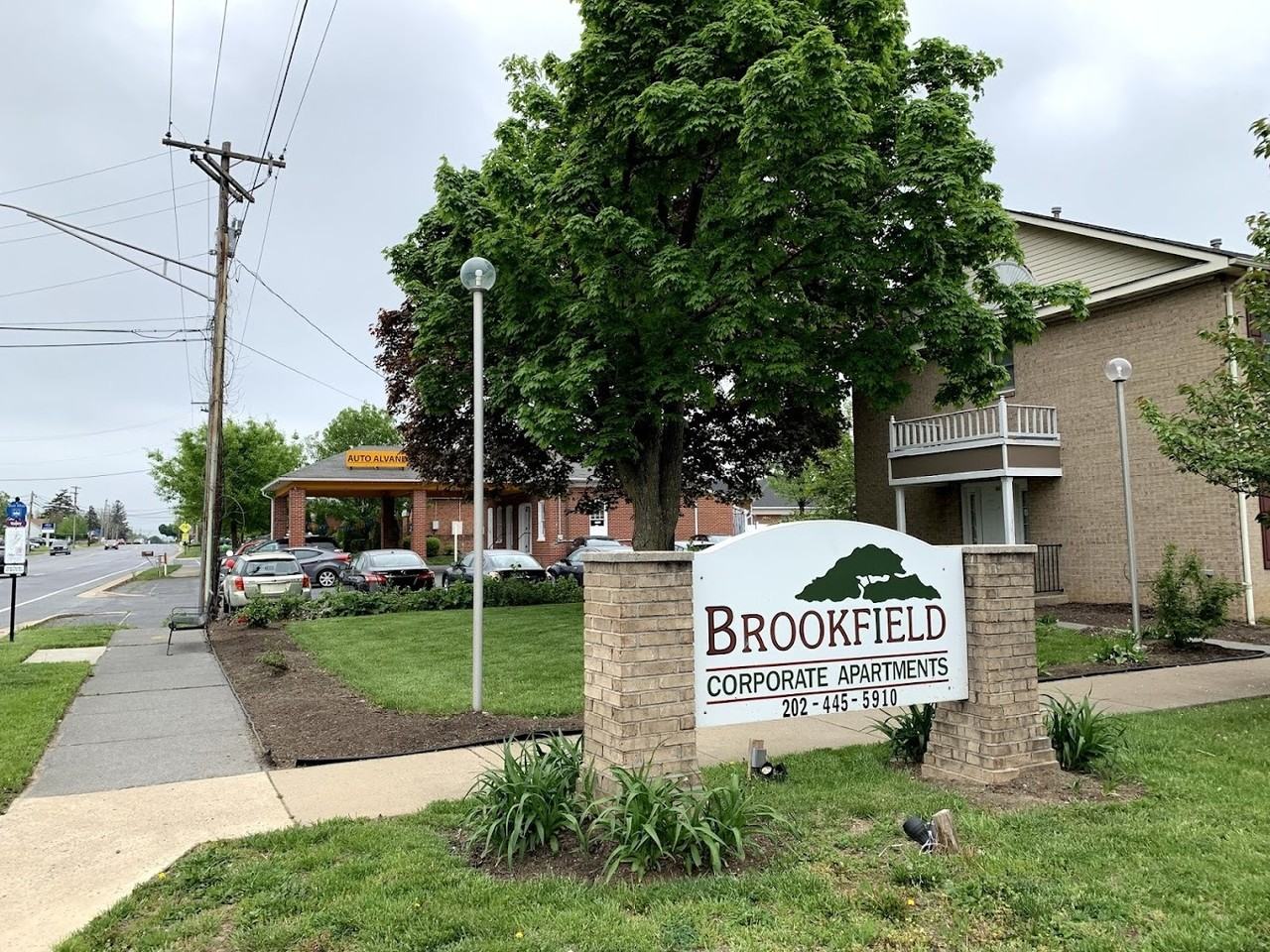 548 Brookfield Dr #514D - Photo 2 of 13