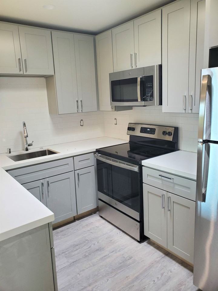 NEWLY REMODELED Apartment in Brisbane - Photo 2 of 15