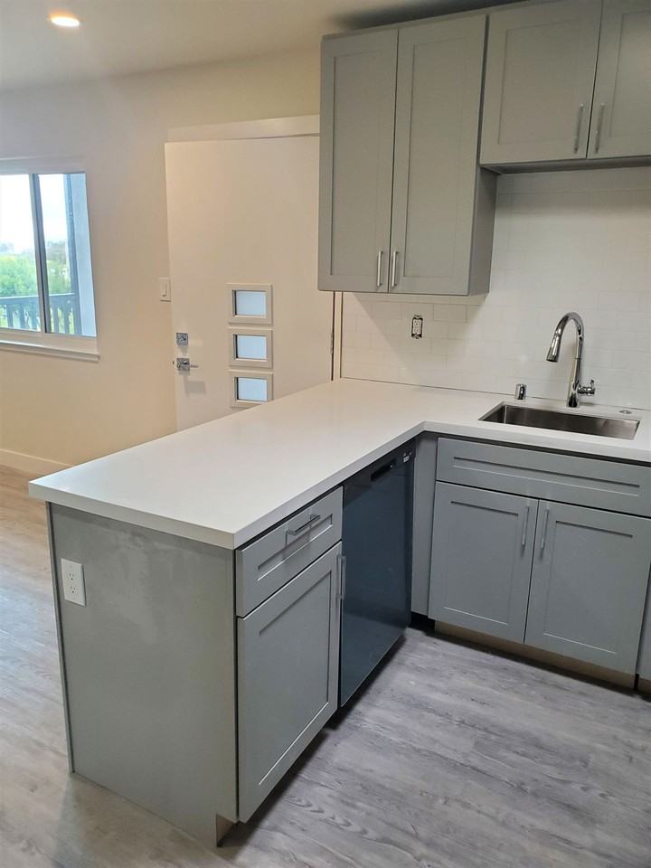 NEWLY REMODELED Apartment in Brisbane - Photo 3 of 15