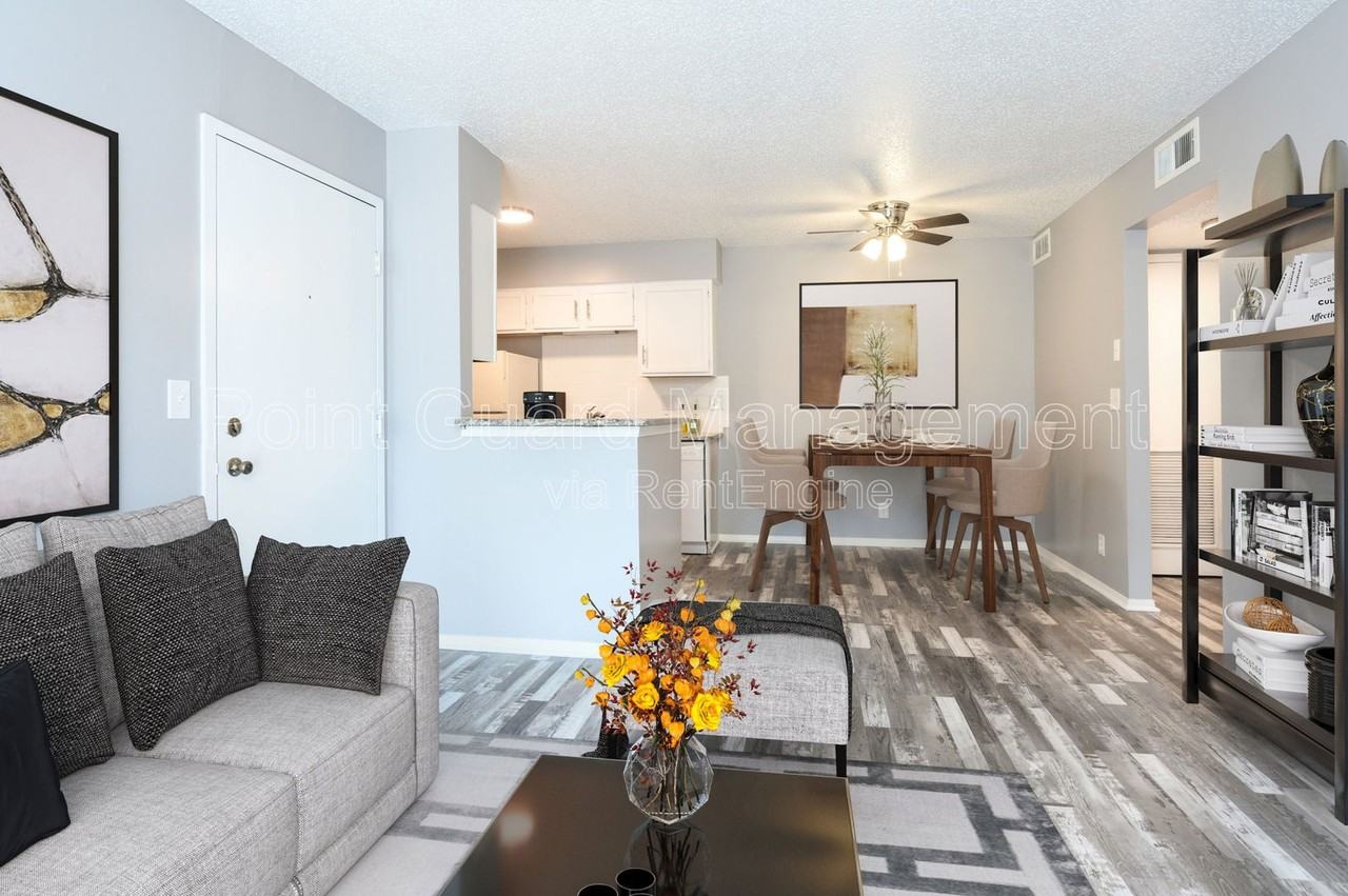 2806 N Charles Ave #1 - Photo 2 of 32