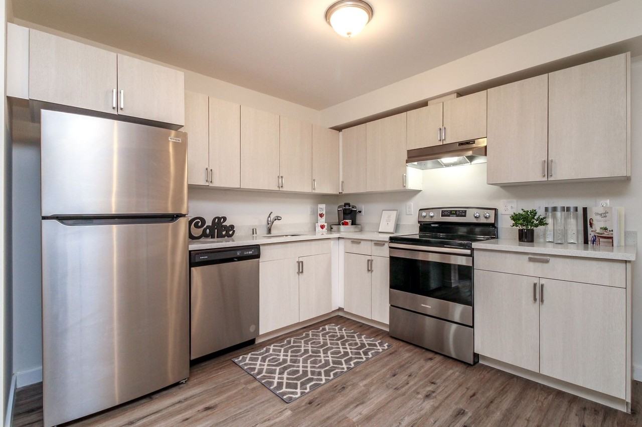 3903 S Tyler St - Photo 2 of 50