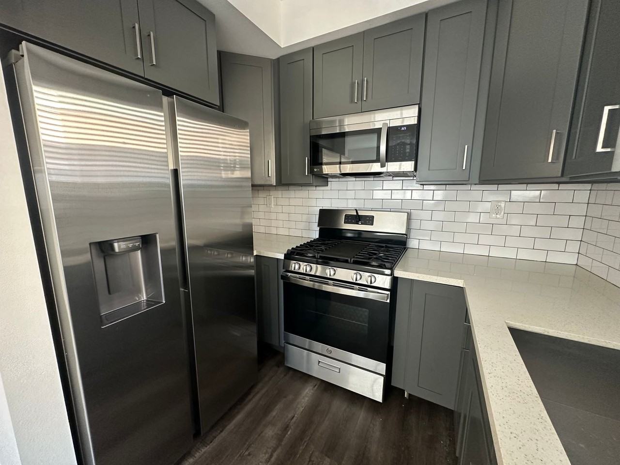 208th Torrance - Photo 3 of 21