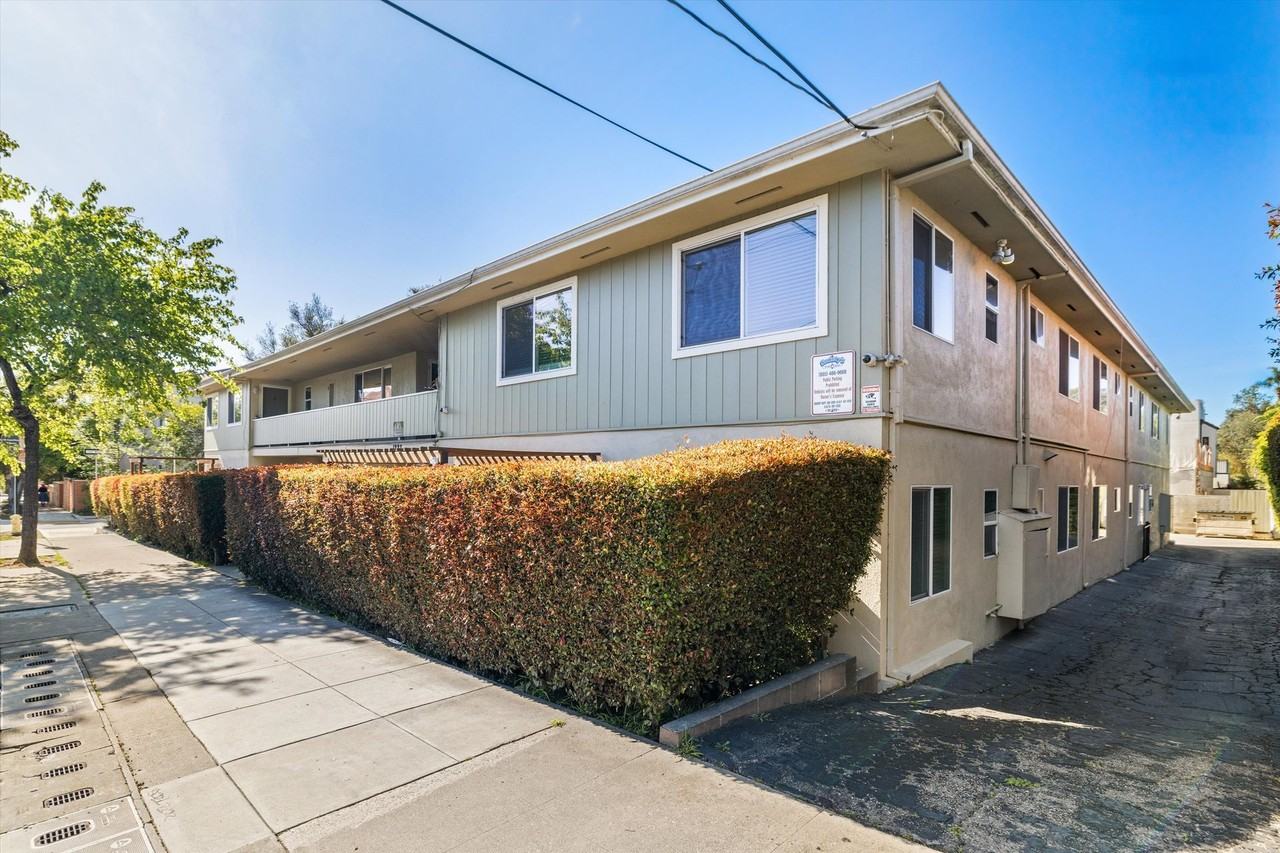1223 Garden St #D - Photo 7 of 50