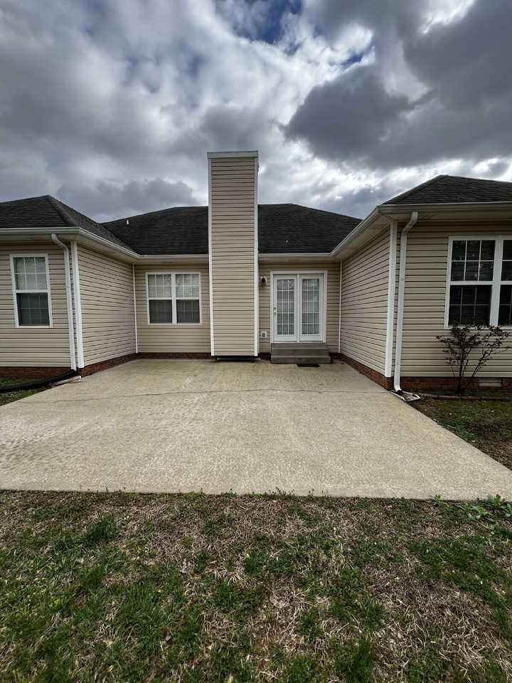 3427 Poplar Hl - Photo 6 of 50