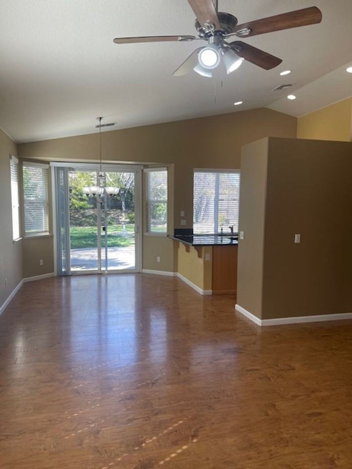 2033 Misty Meadow Dr - Photo 4 of 16