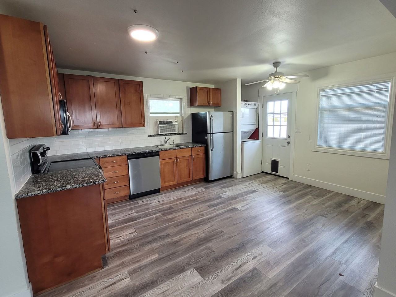 2504 W Peninsula Dr - Photo 4 of 13