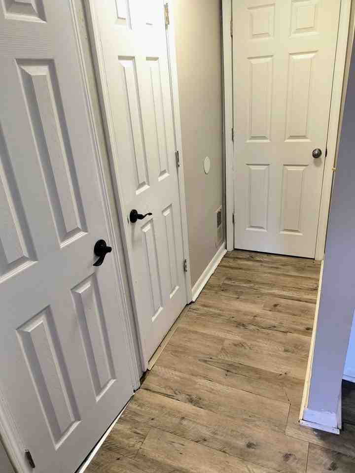 204 Allen St - Photo 7 of 12