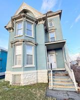 featured image of 119 E Bloomfield St