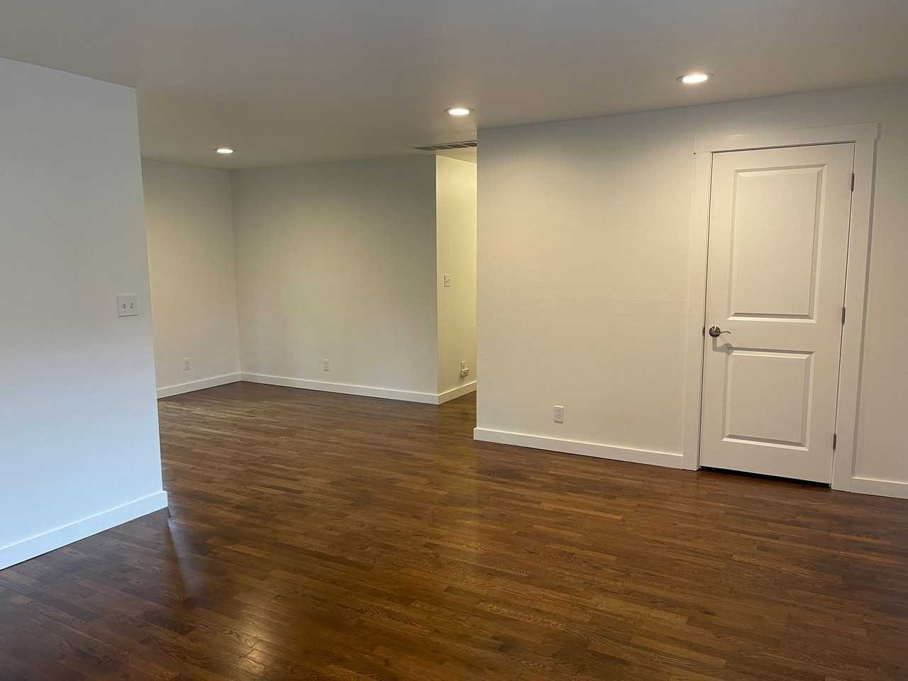 4538 151st Avenue Southeast - Photo 3 of 19