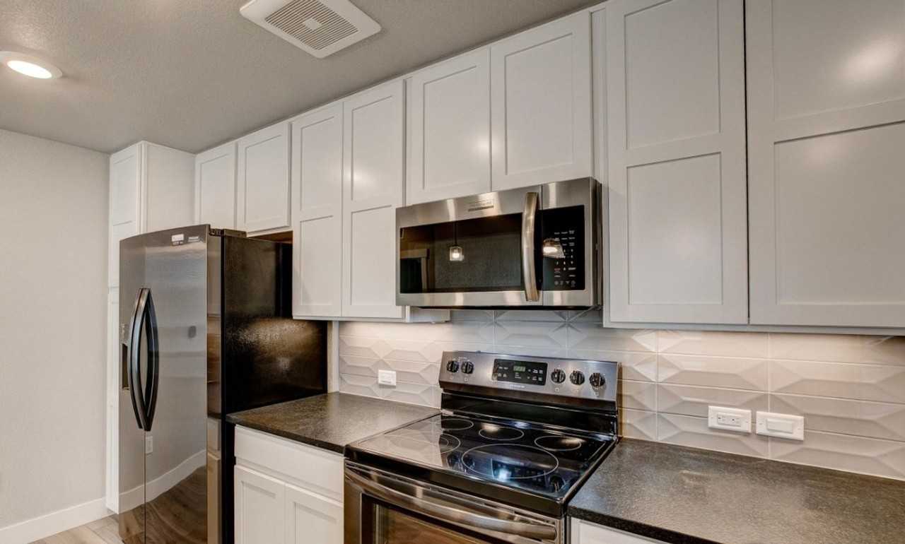 975 Landmark Way #7 - Photo 3 of 18