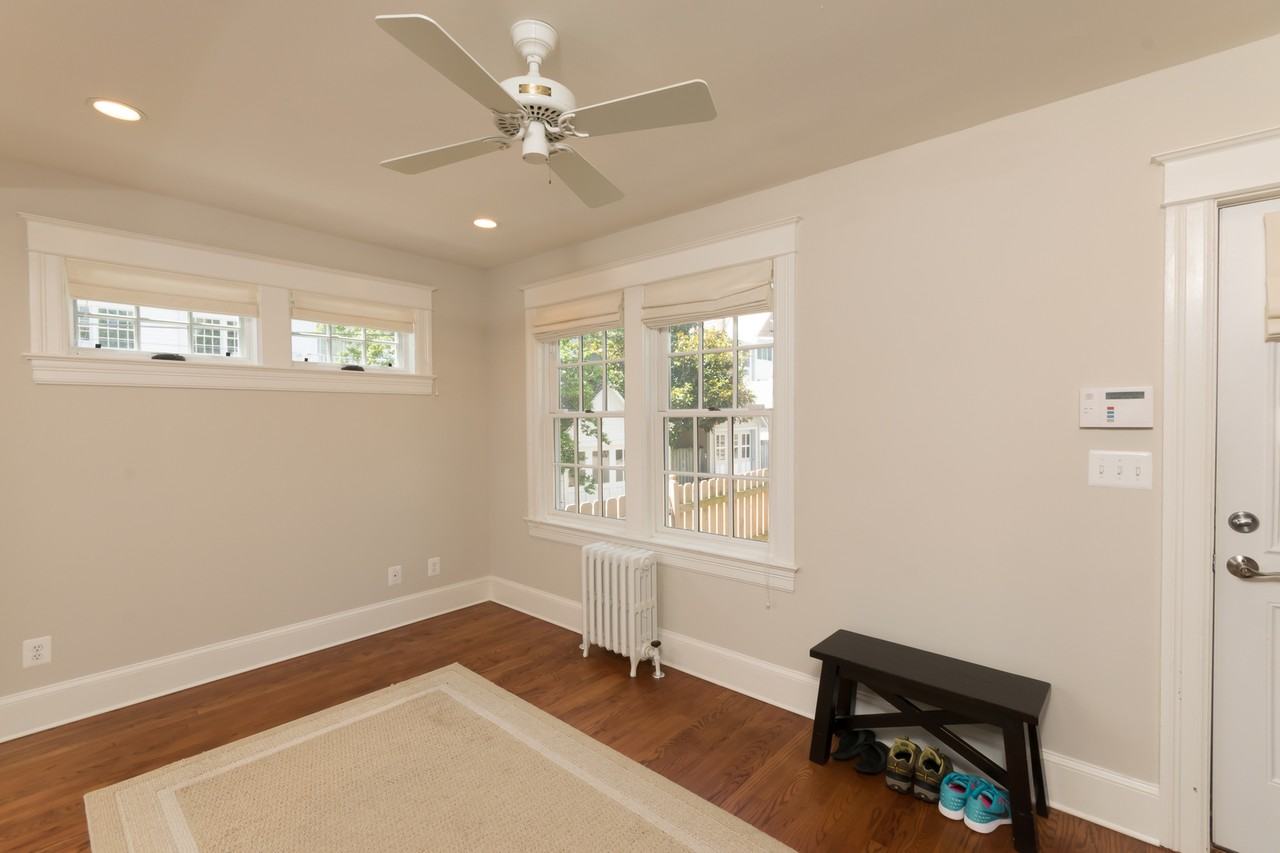 2208 38th St Nw - Photo 3 of 26