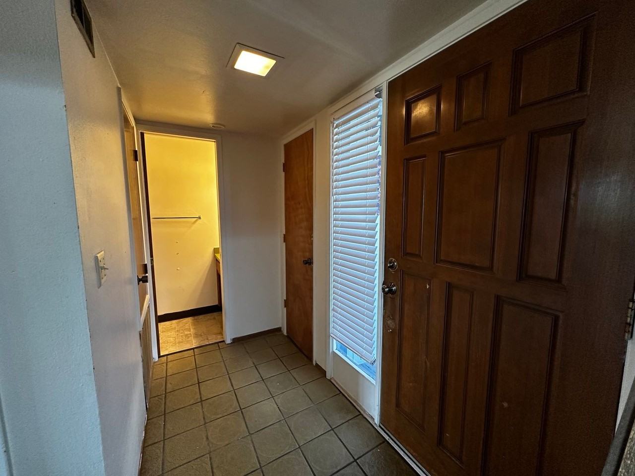 103 Rockwood Dr - Photo 2 of 15