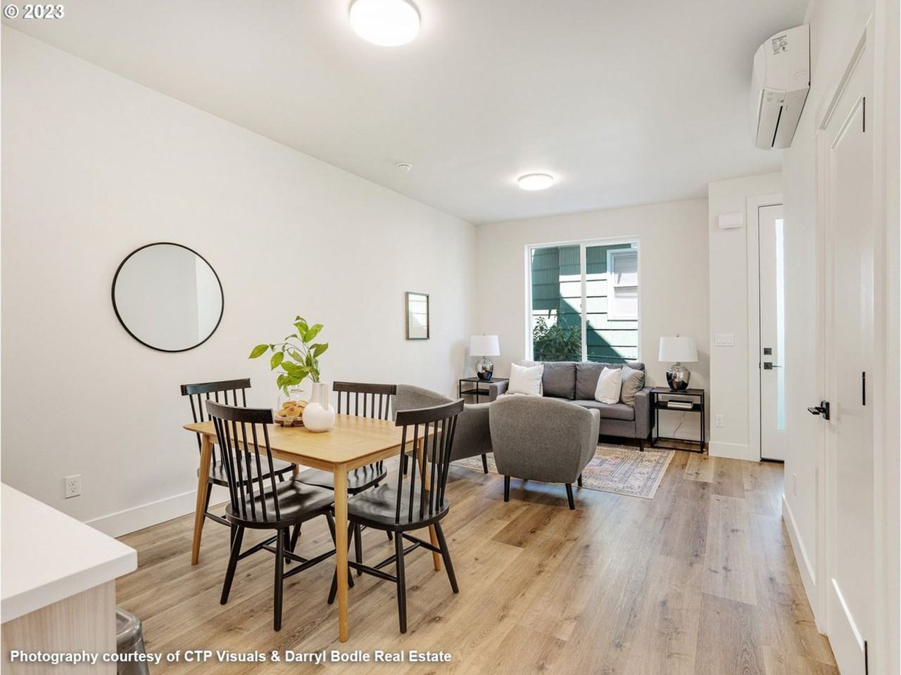 6107 Se 55th Ave #2 - Photo 4 of 16