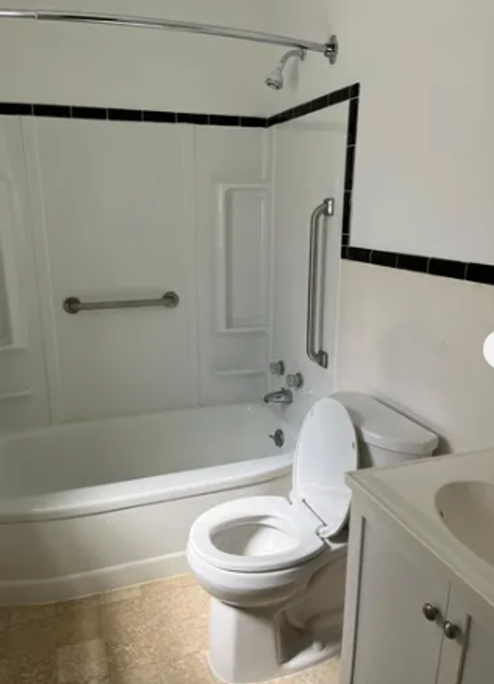 3309 State St - Photo 6 of 6