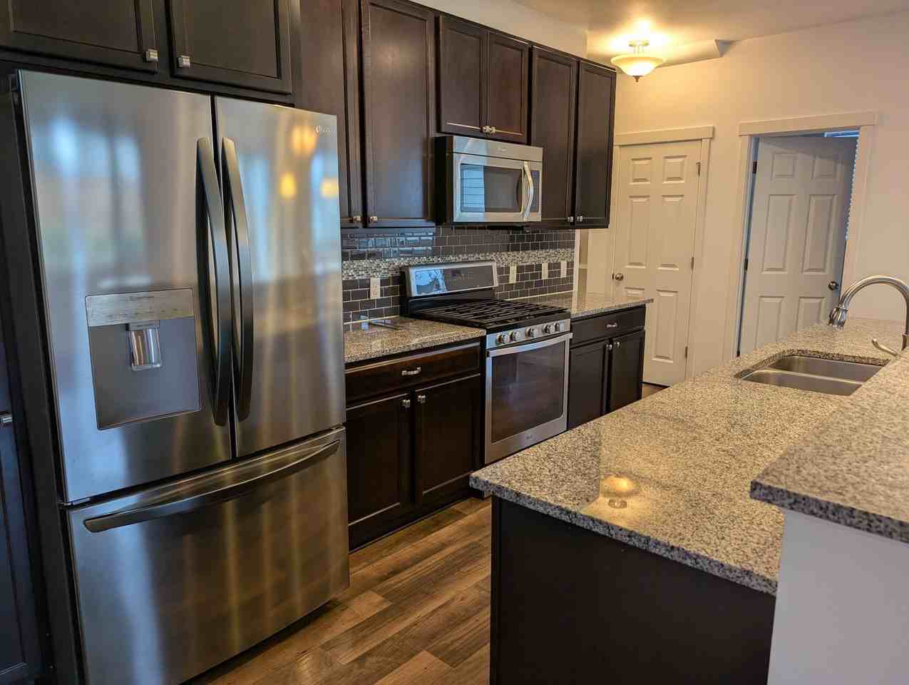 5516 Timber Ridge Dr - Photo 4 of 16