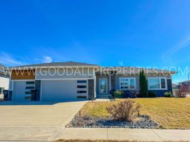 310 Ne Bobcat Dr - Photo 1 of 1