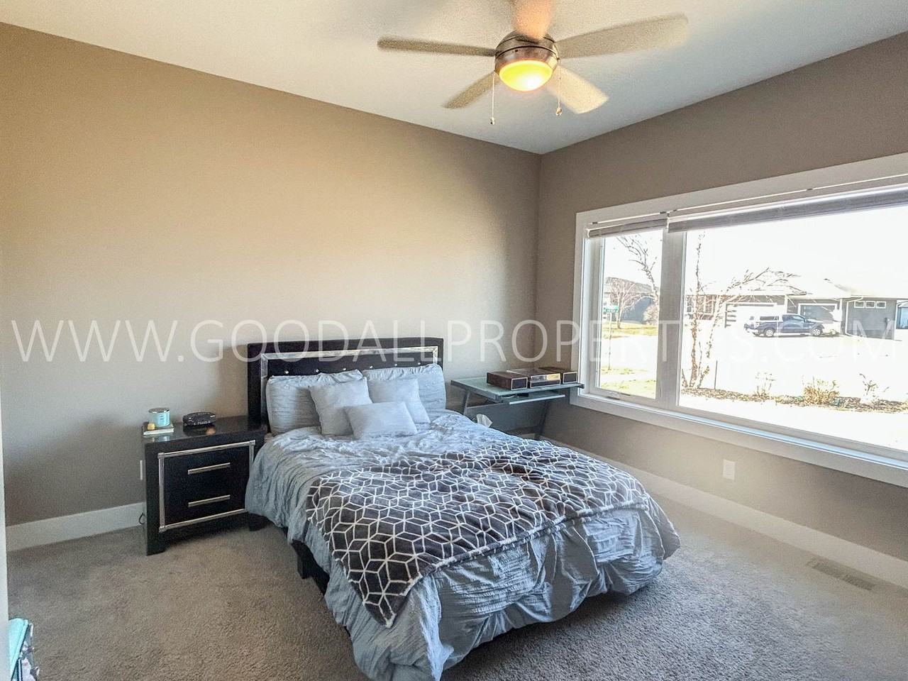 310 Ne Bobcat Dr - Photo 7 of 15