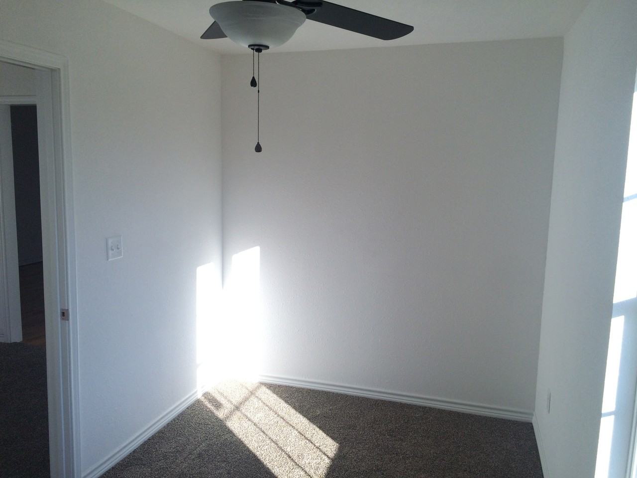 910 Lane Ave - Photo 3 of 13