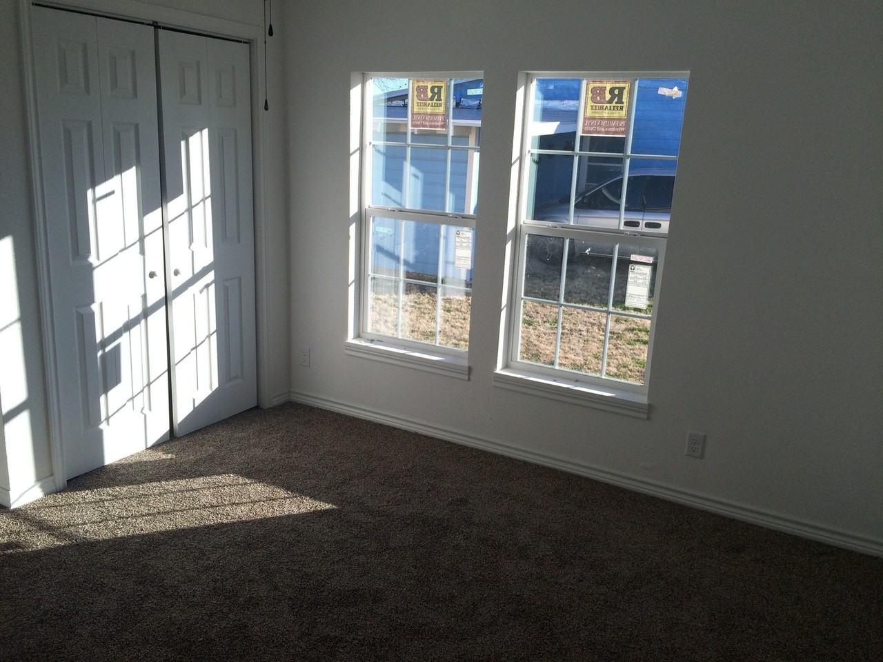 910 Lane Ave - Photo 6 of 13