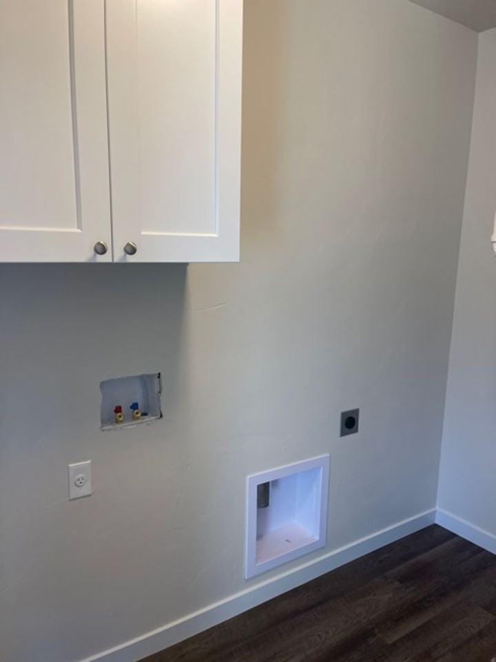 944 Ne Paula Dr - Photo 5 of 14