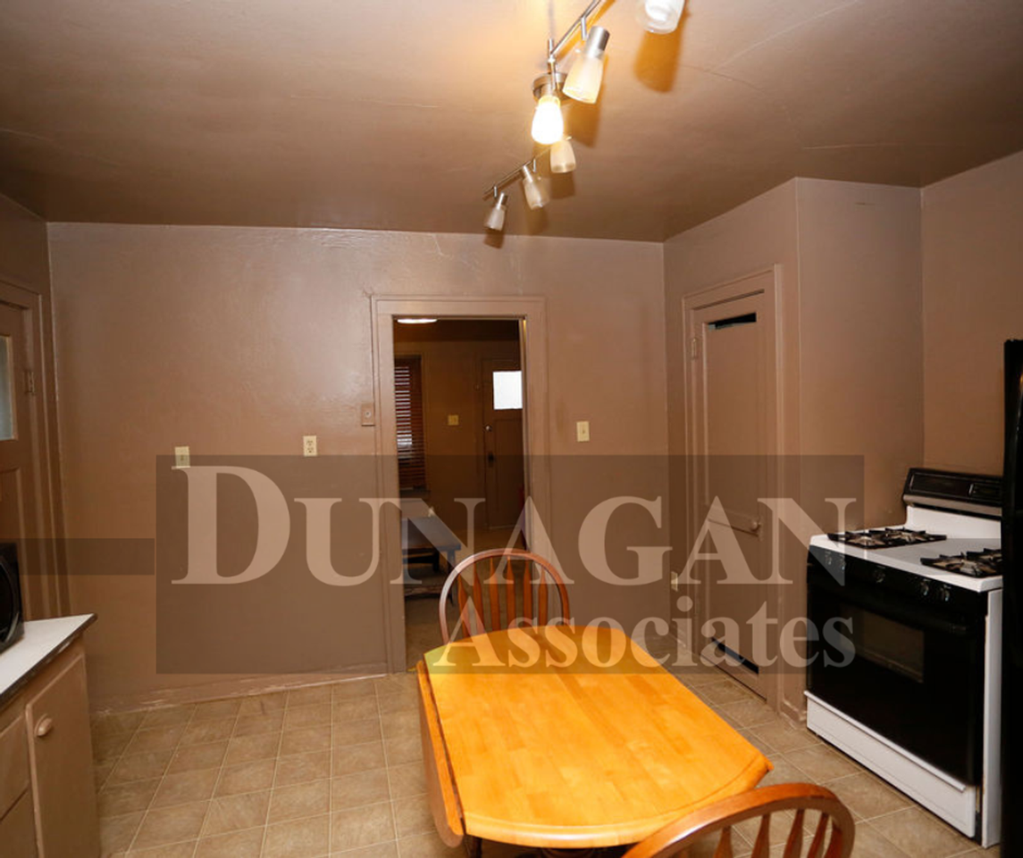 408 W Luckey St - Photo 5 of 7