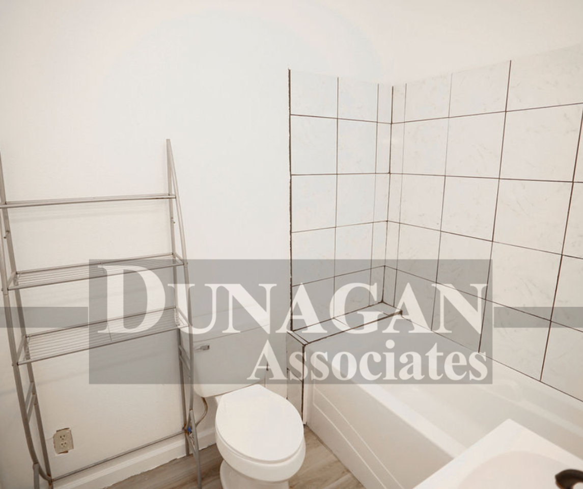 408 W Luckey St - Photo 7 of 7