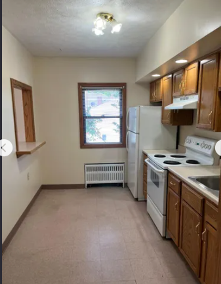 3004 State St - Photo 2 of 5