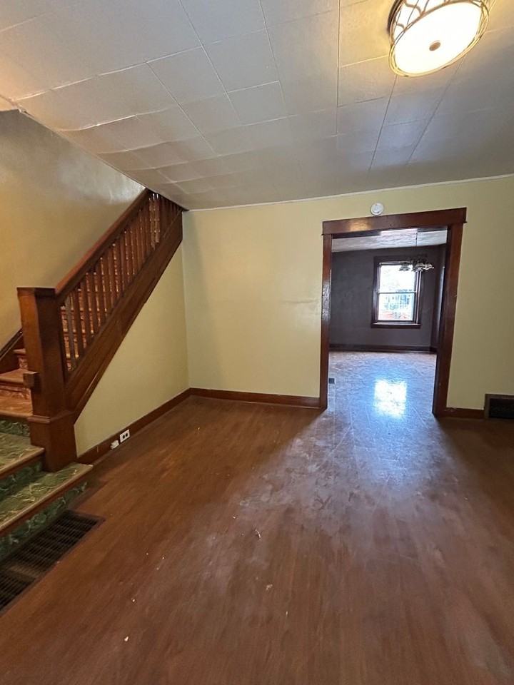 25 Laurel Ave - Photo 5 of 17