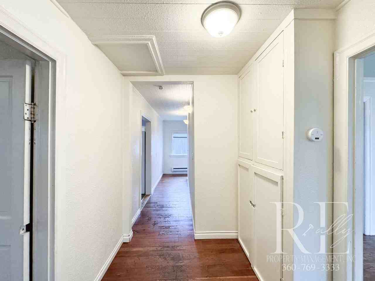 1215 Evans Ave W - Photo 7 of 24