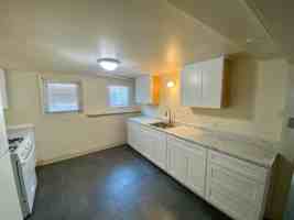 featured image of 721 W 3rd St