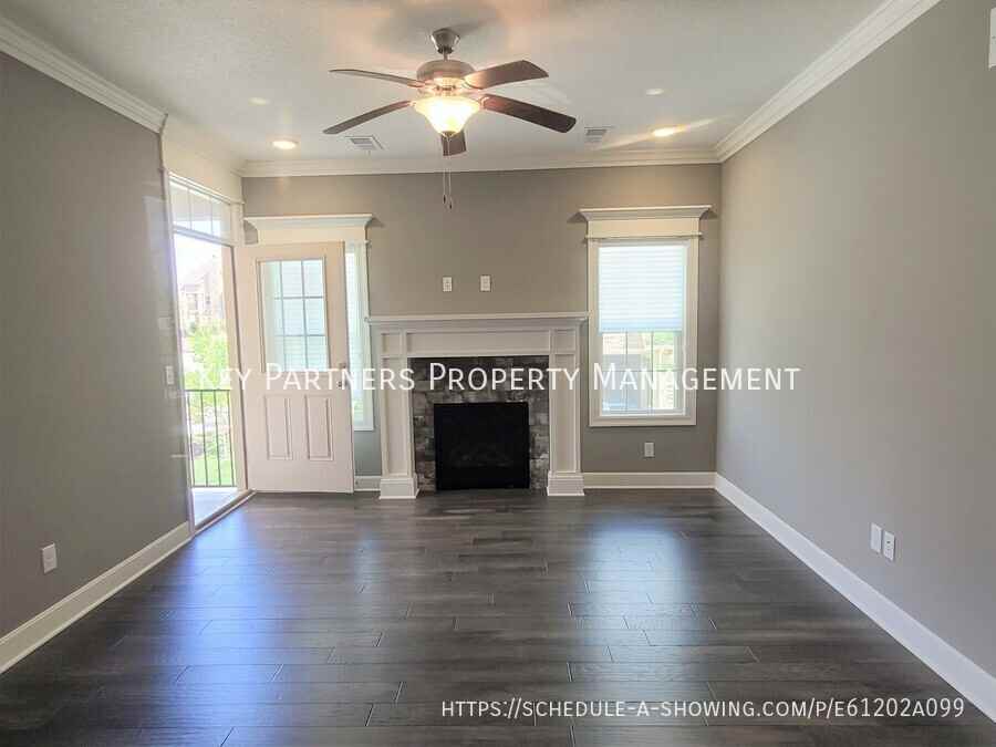 16019 Fontana St #230 - Photo 2 of 18