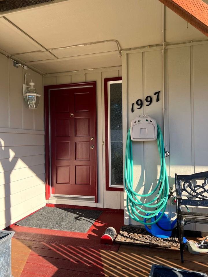 1997 Ash St - Photo 3 of 30