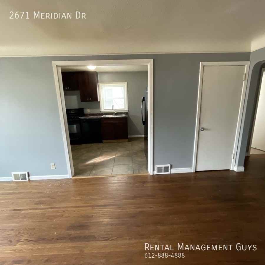 2671 Meridian Dr - Photo 3 of 25