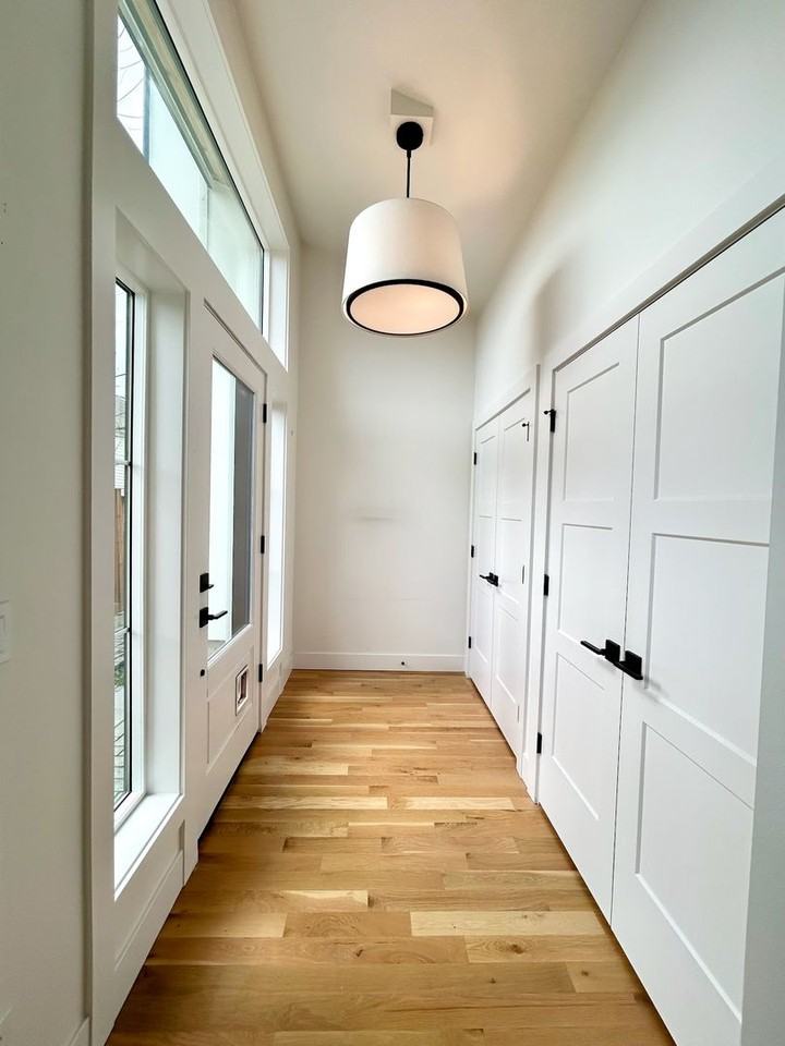 214B 29th Ave E - Photo 2 of 16