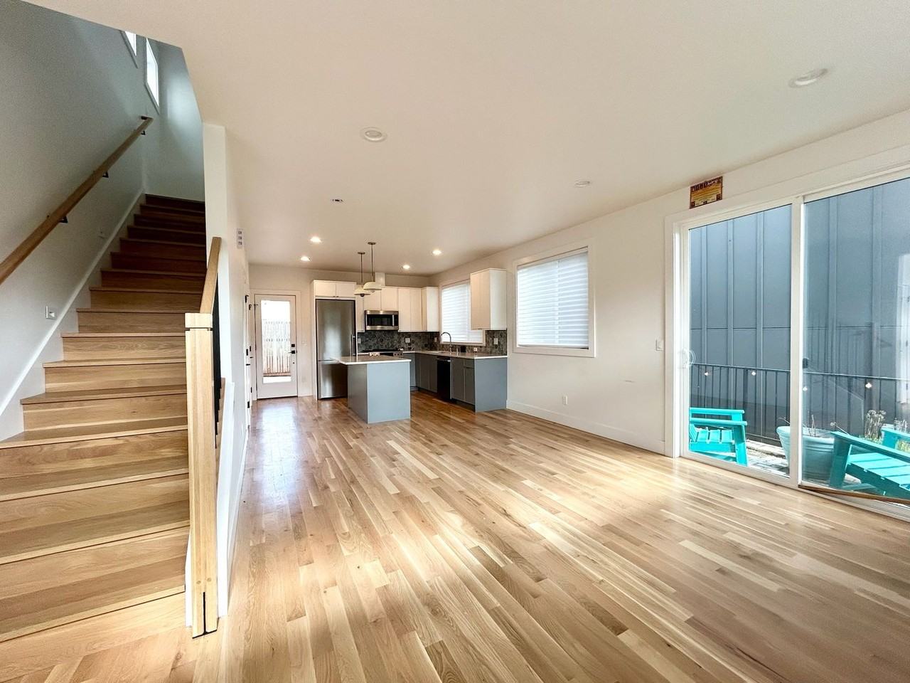 214B 29th Ave E - Photo 3 of 16