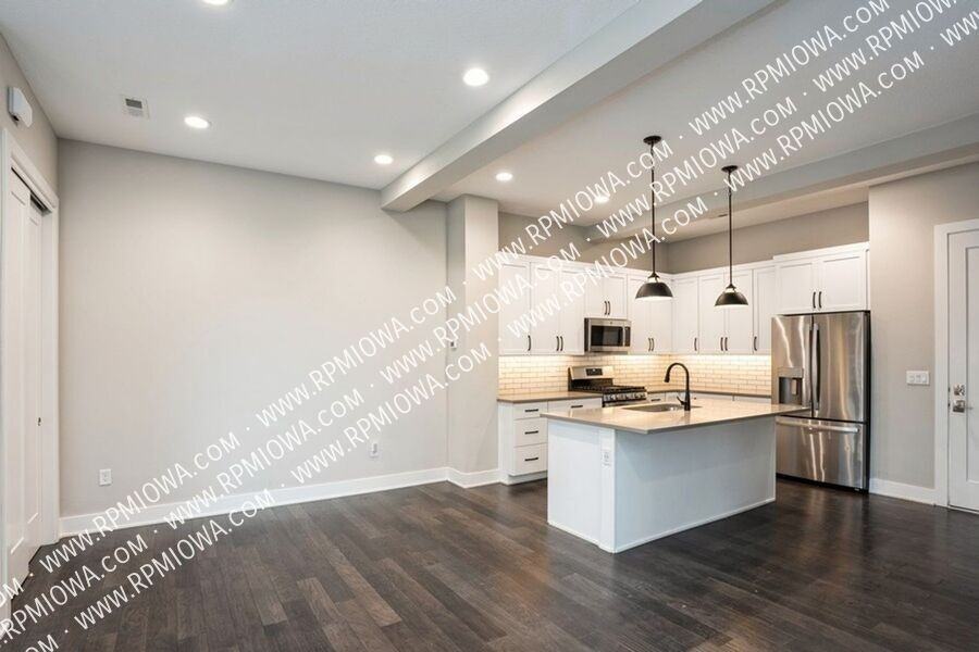 827 E 2nd St - Photo 3 of 23