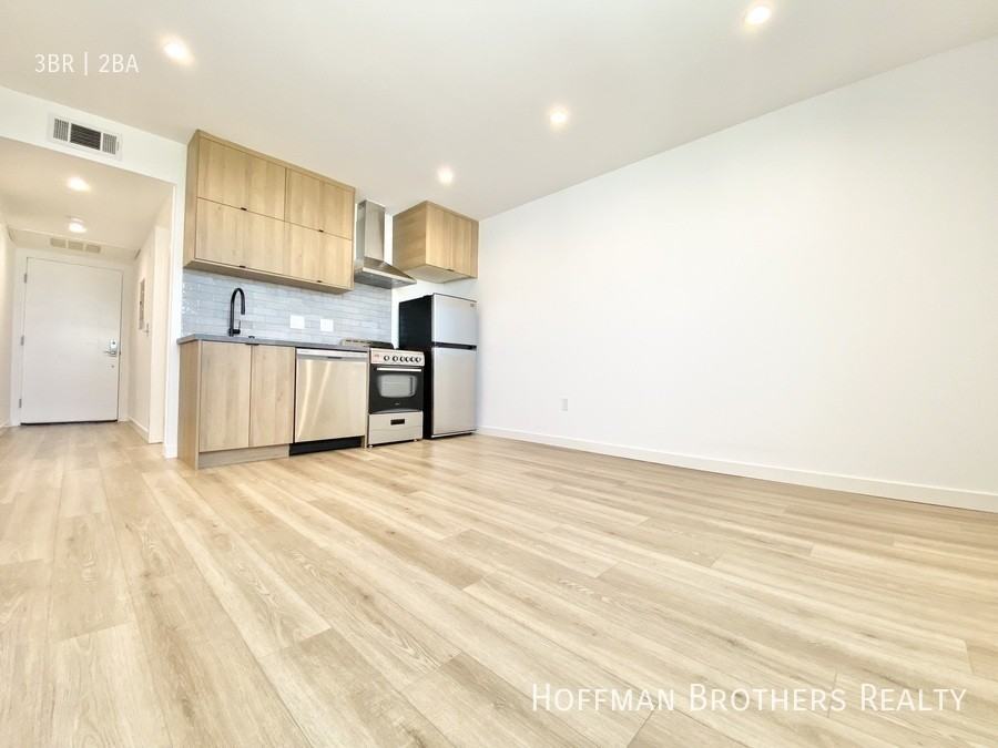 231 Rosemont Ave #1A - Photo 2 of 13