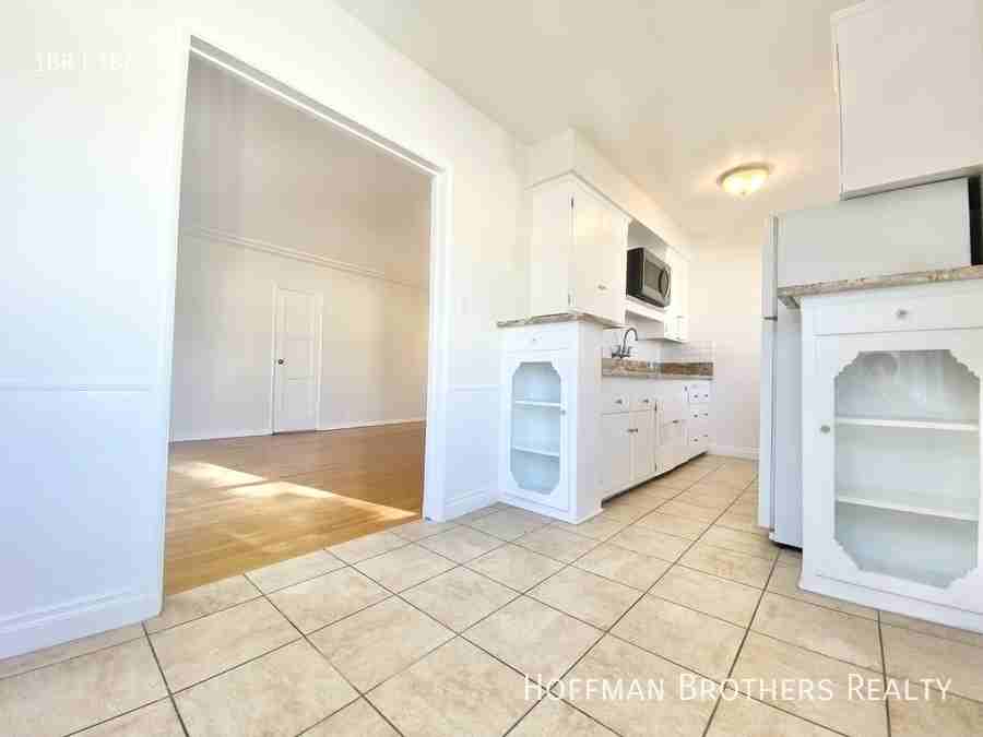 342 N Curson Ave #3-4 - Photo 3 of 11