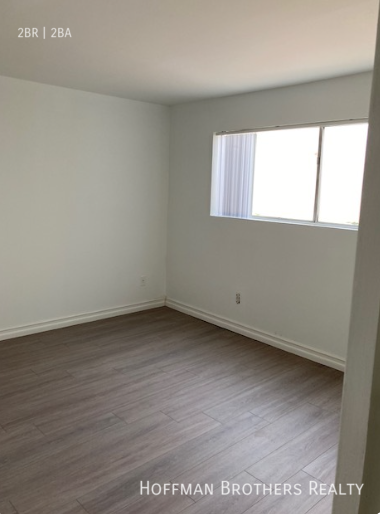 3113 4th St #411 - Photo 3 of 5