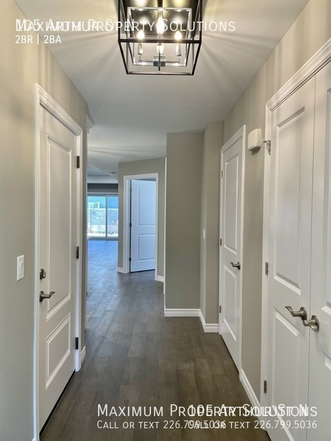 105 Arthur St N - Photo 2 of 14