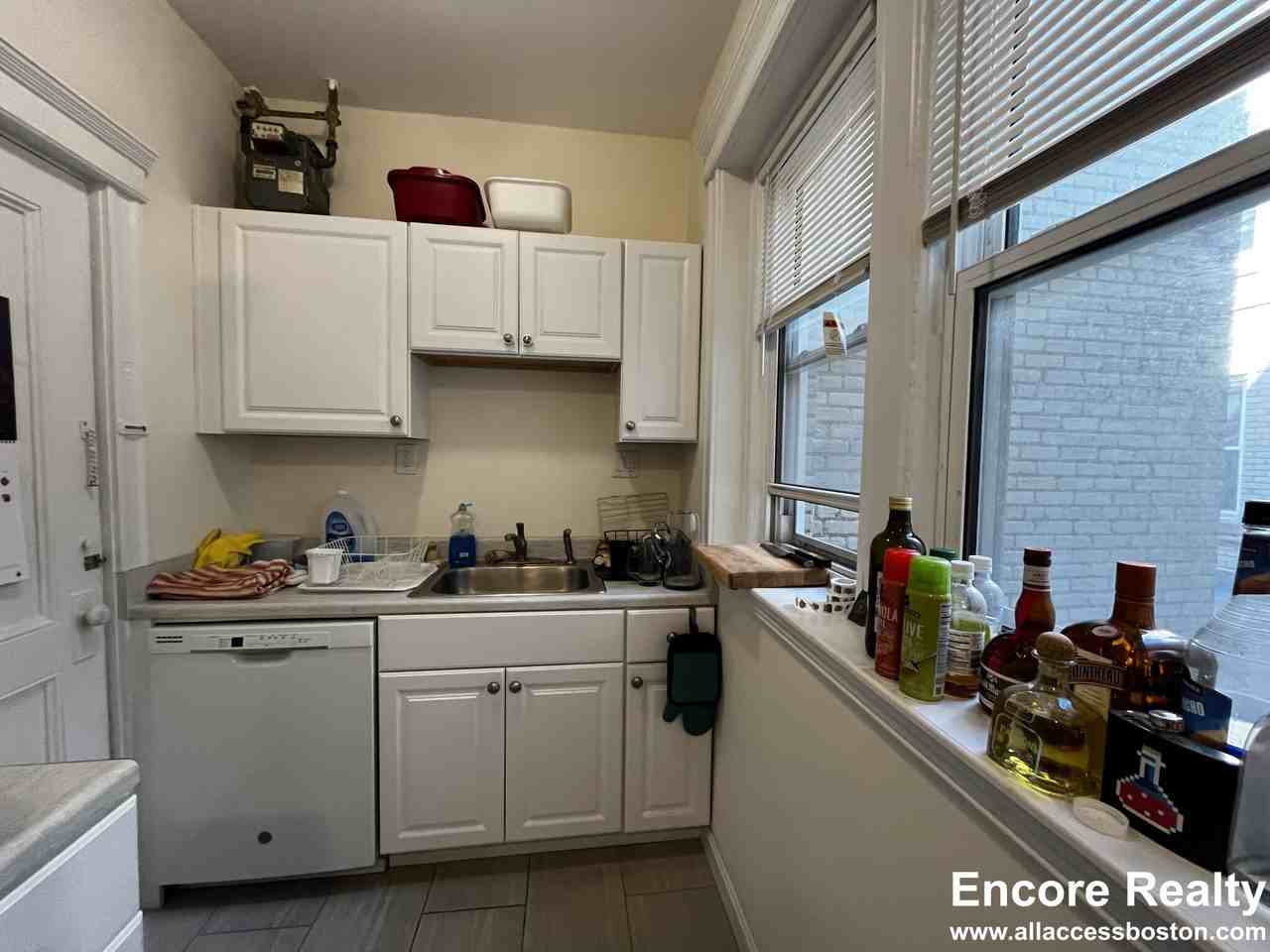 1637 Commonwealth Ave #2 - Photo 2 of 9
